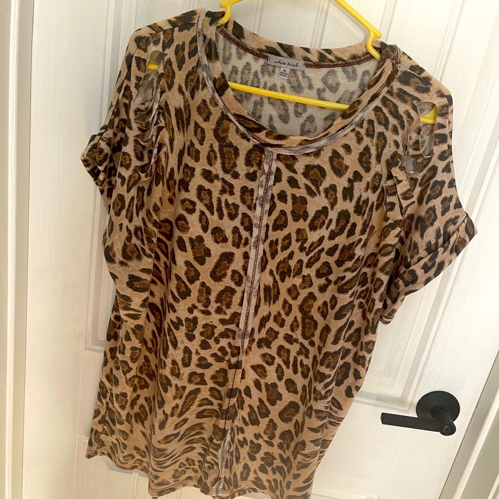 White Birch Leopard Print Distressed Tee New